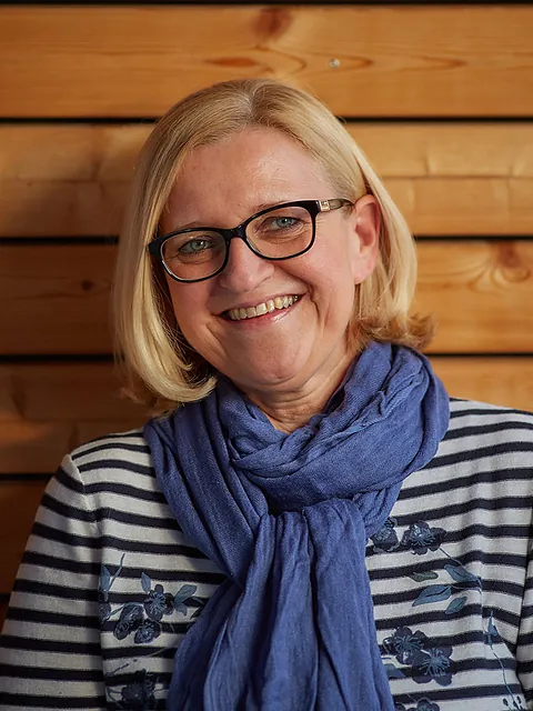 ANDREA HARETZMÜLLER