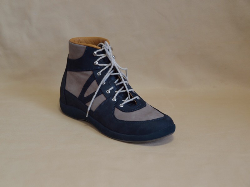 Orthopädische Schuhe, Maßschuhe, Lederwaren, Reparaturen Orthopädische Schuhe, Maßschuhe, Lederwaren, Reparaturen